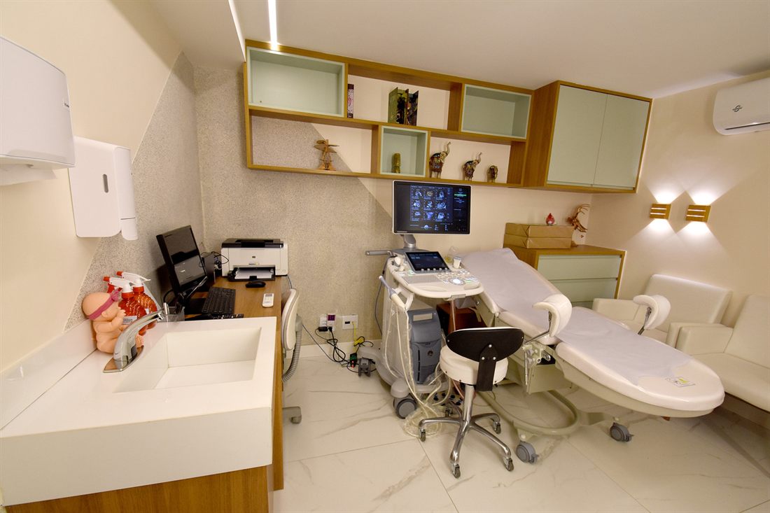 Sala de procedimentos e exames de imagem